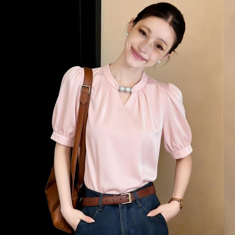 RY4488# 实拍气质立领串珠挂脖短袖衬衫女夏新款法式缎面垂感职业通勤上...