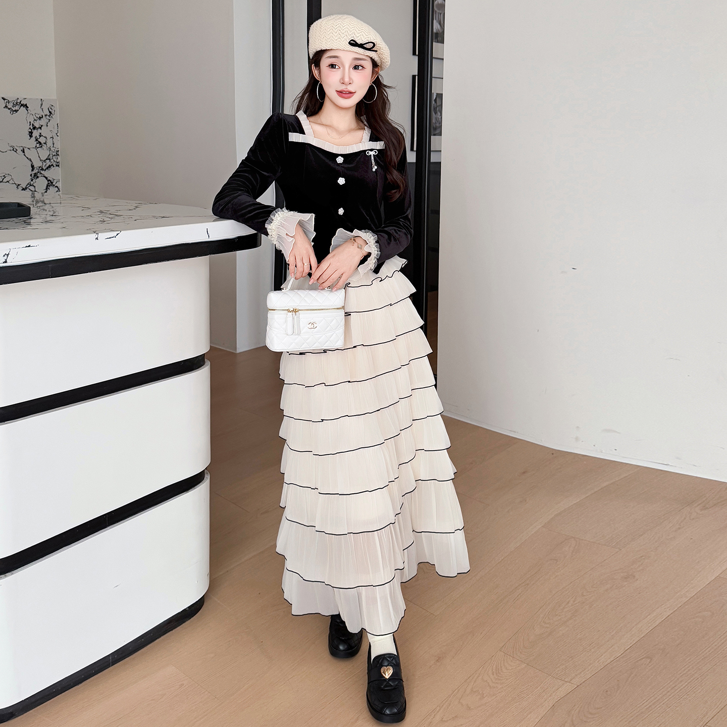 MY15074# 固色金丝绒法式复古甜美拼接胸针上衣蛋糕裙两件套女裝貨源服...