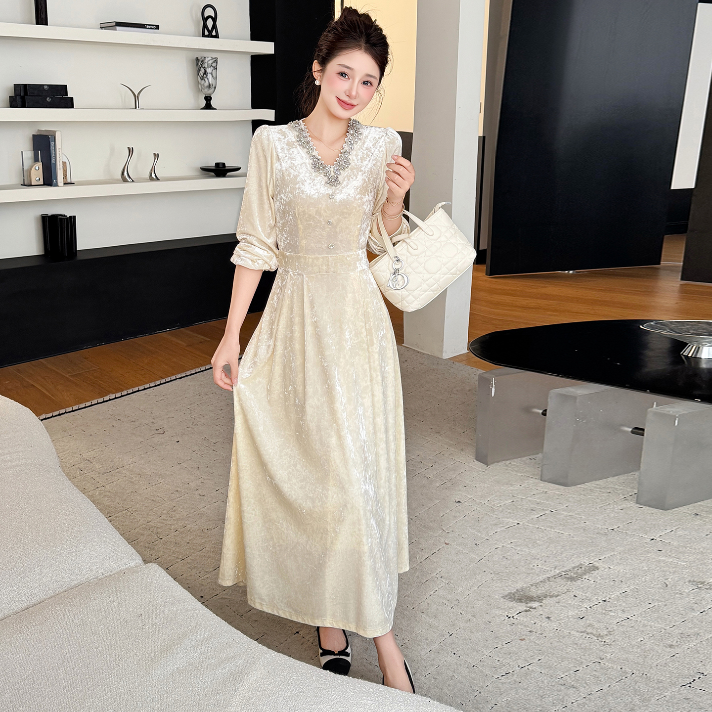 MY15071# 时尚轻奢显瘦丝绒重工钉珠温柔风气质大摆大码连衣裙女裝貨源...