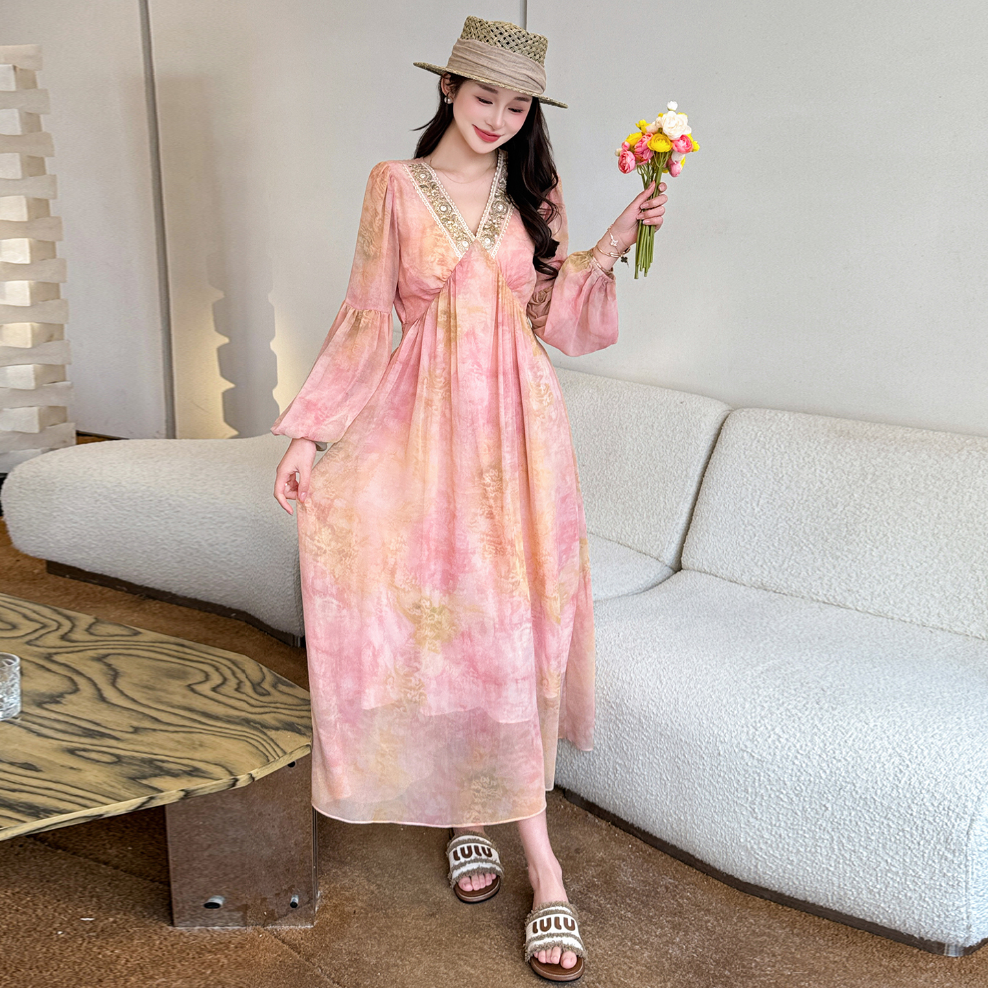 RY2272# 实拍春夏度假风V领印花雪纺度假风长款显瘦连衣裙