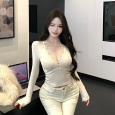 批发实拍实价 蕾丝边V领<b class='q'>打底衫</b>女秋冬<b class='q'>新款</b>别致修身显瘦百搭长袖上衣
