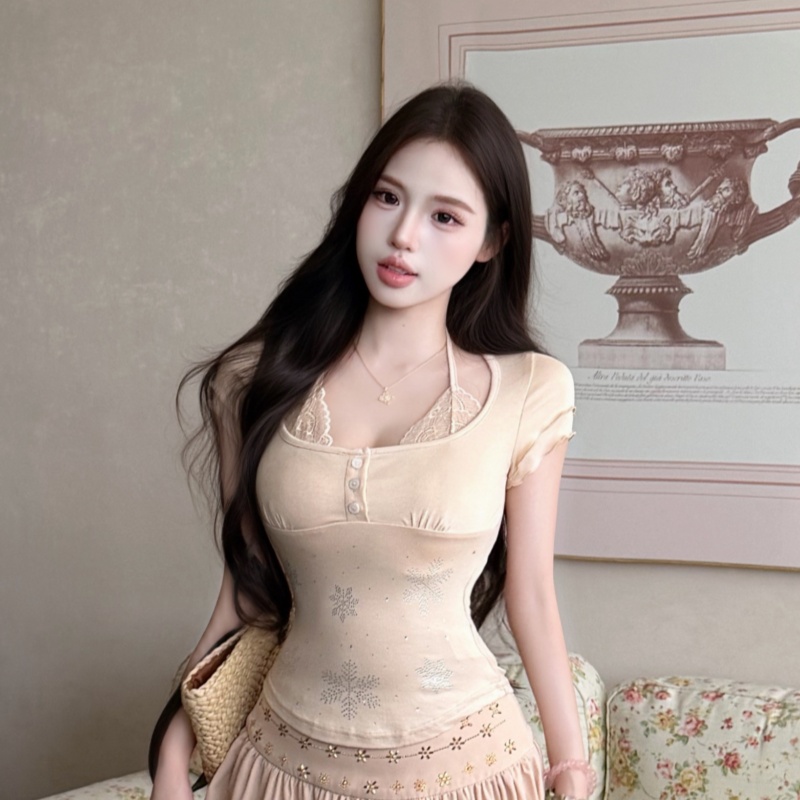 RY7320# 实拍实价 休闲设计感修身显瘦蕾丝T恤女夏季烫钻短袖上衣