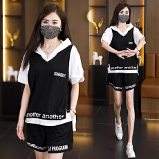 批发休闲套<b class='q'>装</b>夏季2026新款简约百搭显瘦假两件连帽短袖上衣短<b class='q'>裤</b>两件套