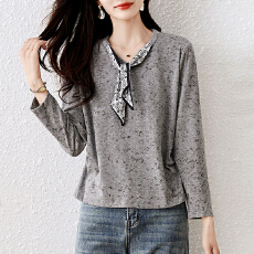 批发实拍时尚<b class='q'>妈妈</b>装2026春季新款设计感洋气系丝巾细闪长袖T恤打底衫