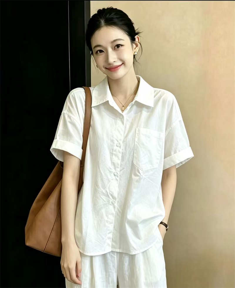 실사 빅 사이즈 프랑스식 미니멀리즘 바람 POLO 칼라 디자인 센스 반팔 여성 셔츠 여름 허리 수축 슬림해 보이는 다용도 셔츠