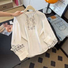 批发重工刺绣长袖衬衫女打底衫2026秋季新款宽松减龄遮肚子上衣高级感