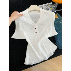 批发<b class='q'>韩版</b>通勤风百搭短袖翻领针织衫女2026年春夏休闲舒适简约显瘦上衣