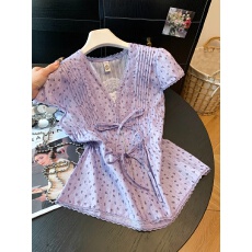 批发韩系紫藤花<b class='q'>碎花</b>系带蕾丝V领短袖小衫女夏季设计甜美百搭<b class='q'>衬衫</b>上衣