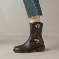 批发英伦风马丁靴女2025秋季新款平底圆头黑色短靴子