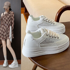 2025秋季新款ins韩版透气小白鞋女学生厚底百搭休闲运动板鞋