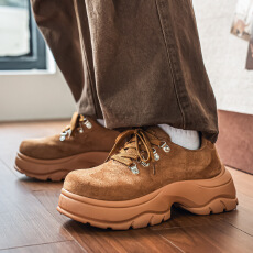 批发厚底增高<b class='q'>休闲</b>皮鞋绒面时尚老爹潮男鞋秋冬新款青年工装德比鞋低帮