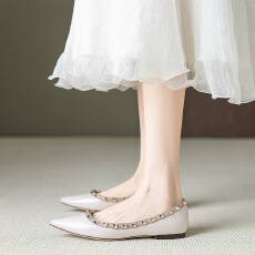 批发裸色铆钉鞋平底单鞋女平跟尖头女鞋浅口欧美软底低跟平底女鞋