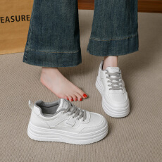 批发2026春季新款ins韩版透气小白鞋女学生厚底百搭休闲运动板鞋