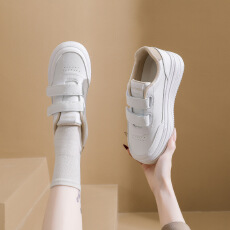 批发2026春季新款ins韩版透气小白鞋女学生厚底百搭<b class='q'>休闲</b>运动板鞋