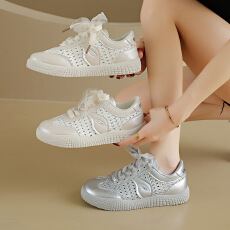 2026小白鞋女夏季新款韩版ins女学生休闲运动百搭板鞋街拍女鞋潮