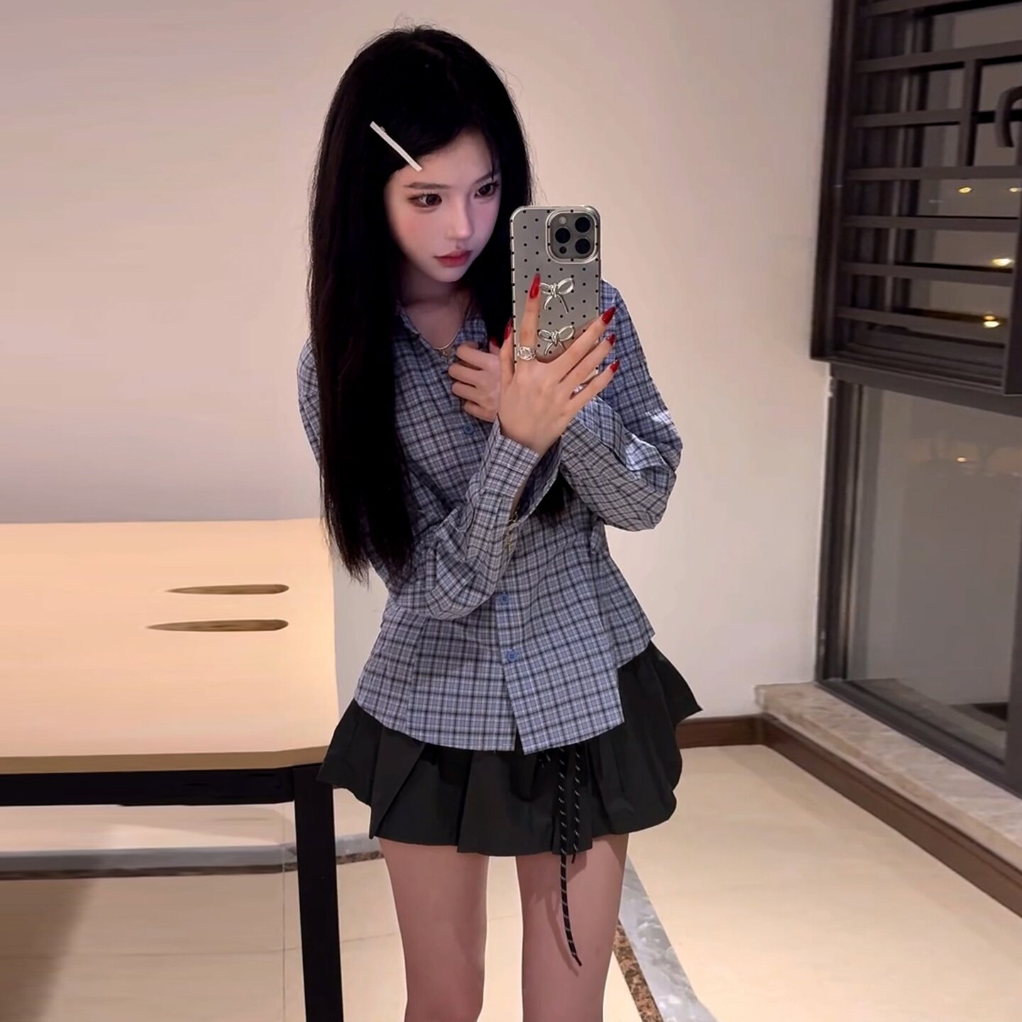 빛 직장 출퇴근 착용 가져 가라. 패션 외국 가스 세련된 빛 럭셔리 고급 센스 파란색 체크무늬 허리 수축 긴팔 여성 셔츠 가을