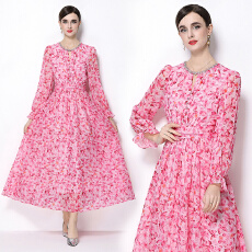 批发实拍春季新款印花钉钻优雅<b class='q'>连衣裙</b>