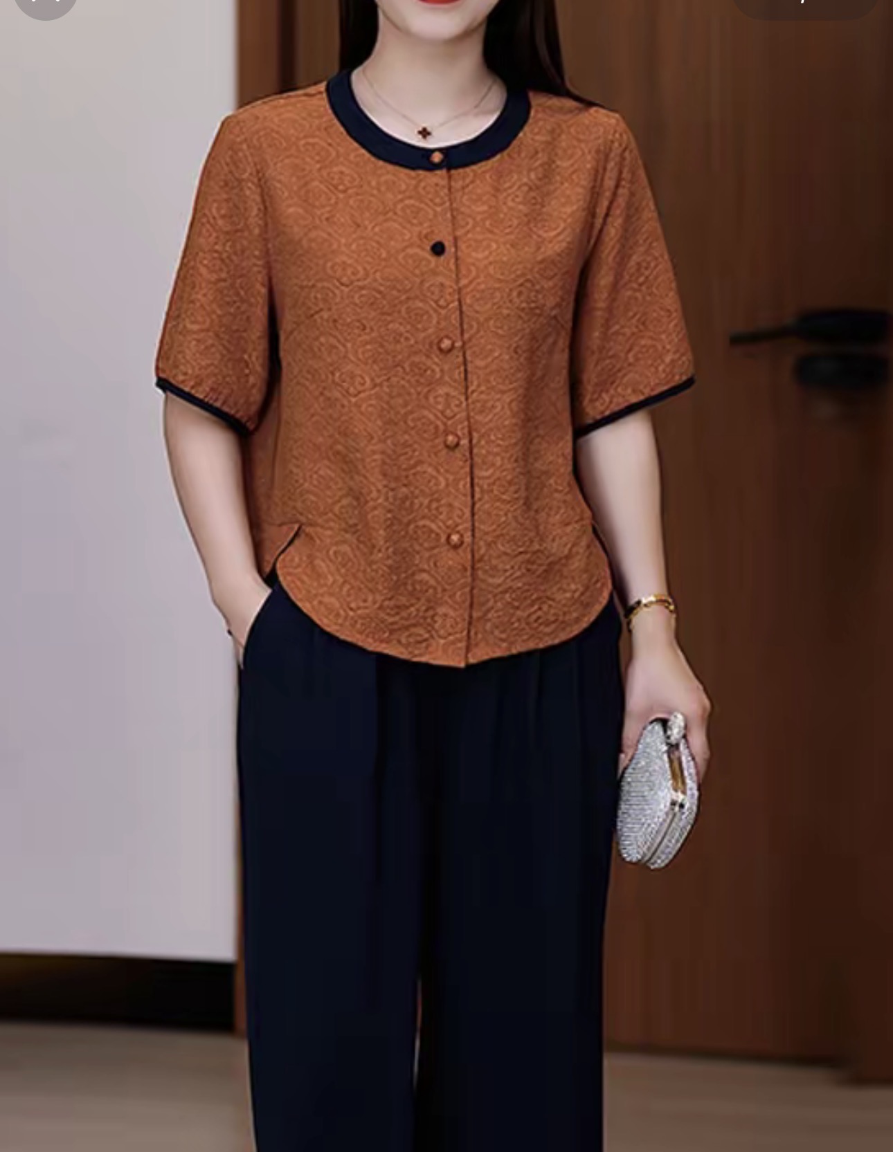 여름 새로운 주간 실크 코튼 라운드 넥 열기 반팔 셔츠 통기성 패션 다용도 Chic 슬림해 보이는 빅 사이즈 품격 맨위