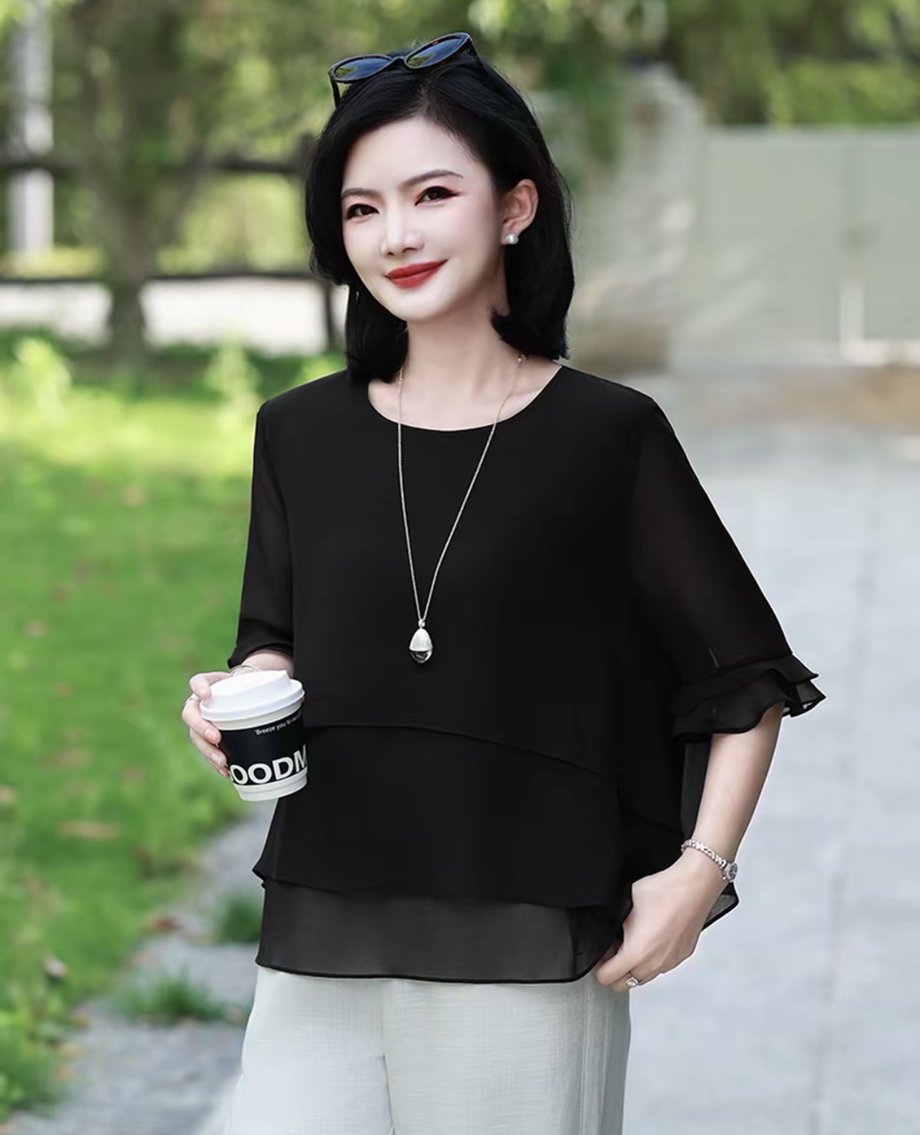 2026 새로운 루즈핏 슬림해 보이는 표지 미트볼 칼라 레이스 5 점 소매 작은 셔츠 여성 여름 얇은 스타일 출퇴근 맨위