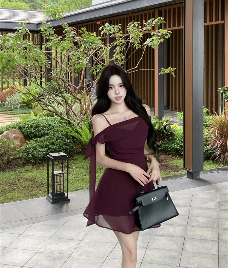 실사 정가 검은 건포도 보라색 순수한 욕망 품격 chao 디스플레이 화이트 행침 목 기타 착용 쉬폰 슬립 드레스 여름