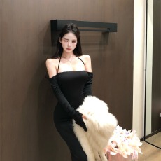 批发实拍实价两色<b class='q'>露肩</b><b class='q'>连衣裙</b>女秋冬显瘦性感气质露背内搭吊带裙