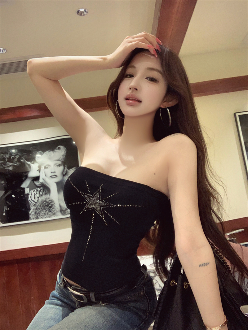 실사 정가 레트로 섹시함 핫걸 검정색 튜브탑 조끼 여성 여름 새로운 몸매 가꾸기 슬립 맨위