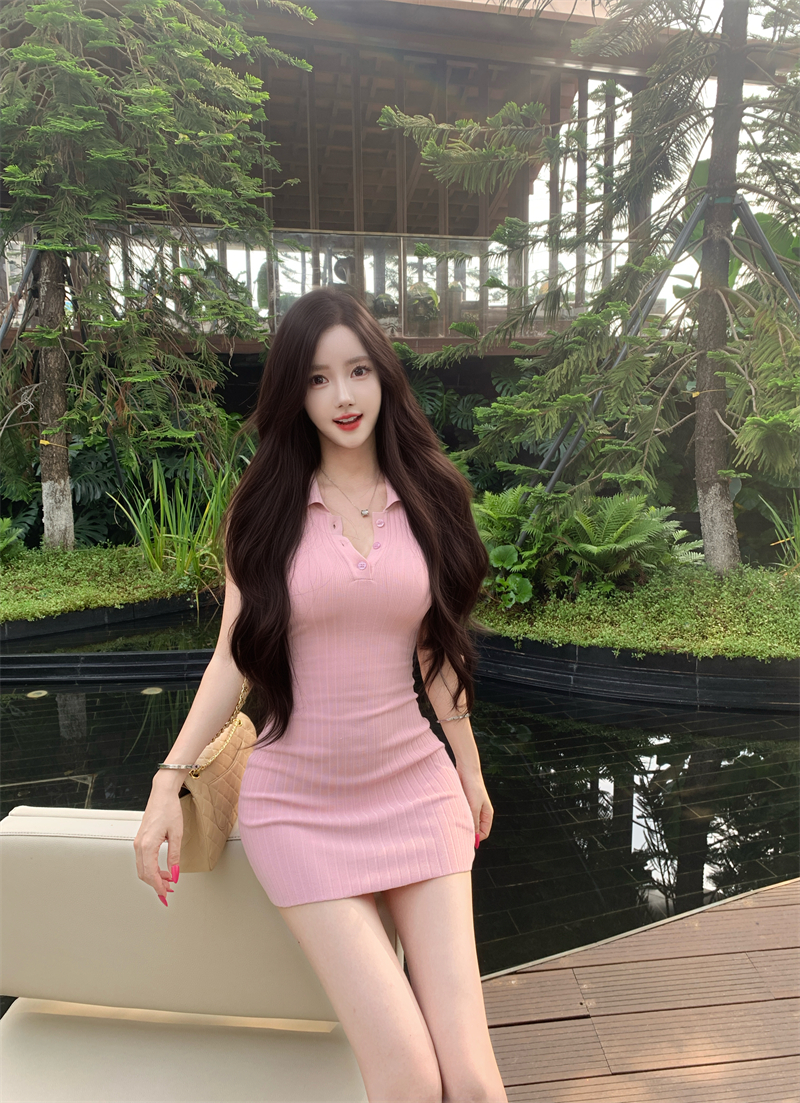 실사 정가 딸기 소프트 캔디 핑크색 폴로 칼라 민소매 조끼 여성 드레스 봄 여름 타이트 스커트 천천히 여단 치마