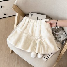 批发MRDUANZL秋冬毛茸茸短裙可爱<b class='q'>甜美</b>防走光裤裙半身裙系带毛球小裙子