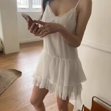 批发韩国东大门代购 2026新款韩版<b class='q'>吊带</b>连衣裙叠穿蛋糕裙<b class='q'>吊带</b>