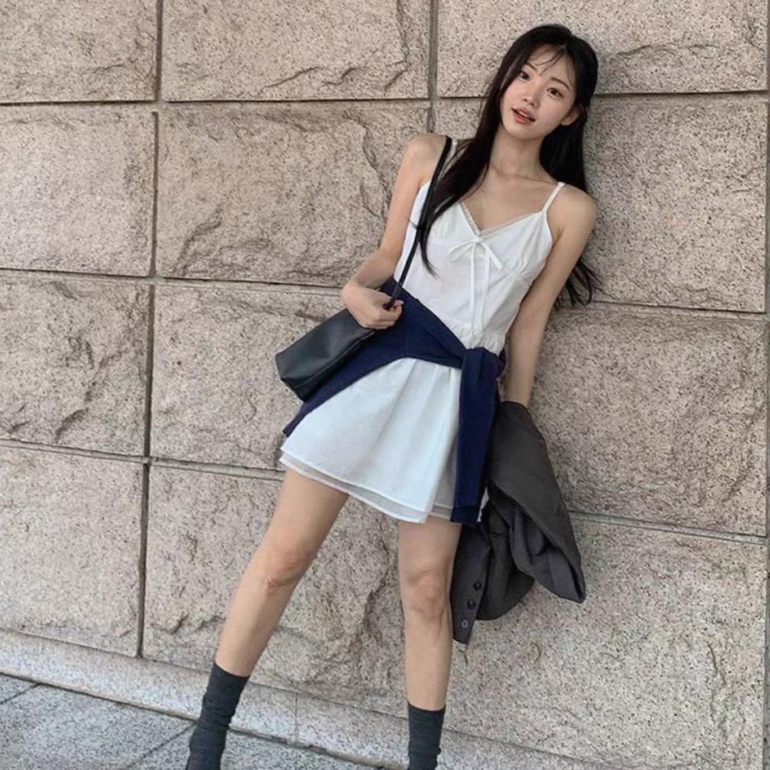 한국 동대문 2026 새로운 한 부서 부드러운 순수한 욕망 레이스 레이스업 루즈핏 V넥 슬립 드레스 드레스