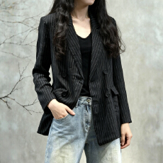 批发秋季<b class='q'>原创</b><b class='q'>设计</b>文艺港味竖条纹显瘦宽松休闲西装领外套女