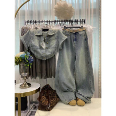 批发韩国东大门炸街牛仔套装设计感时尚短袖上衣搭高腰阔腿裤两件装潮