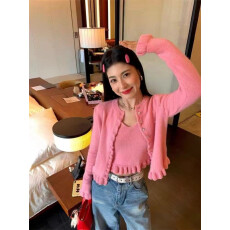 批发韩国<b class='q'>东大门</b><b class='q'>代购</b> 纯色木耳花边针织开衫吊带套装