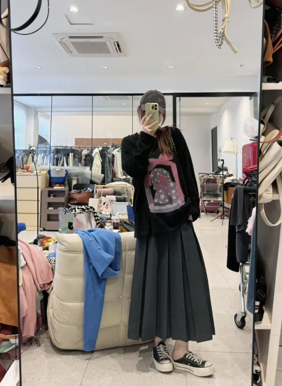 한 부서 루즈핏 만화 패턴 긴팔 티셔츠 맨위