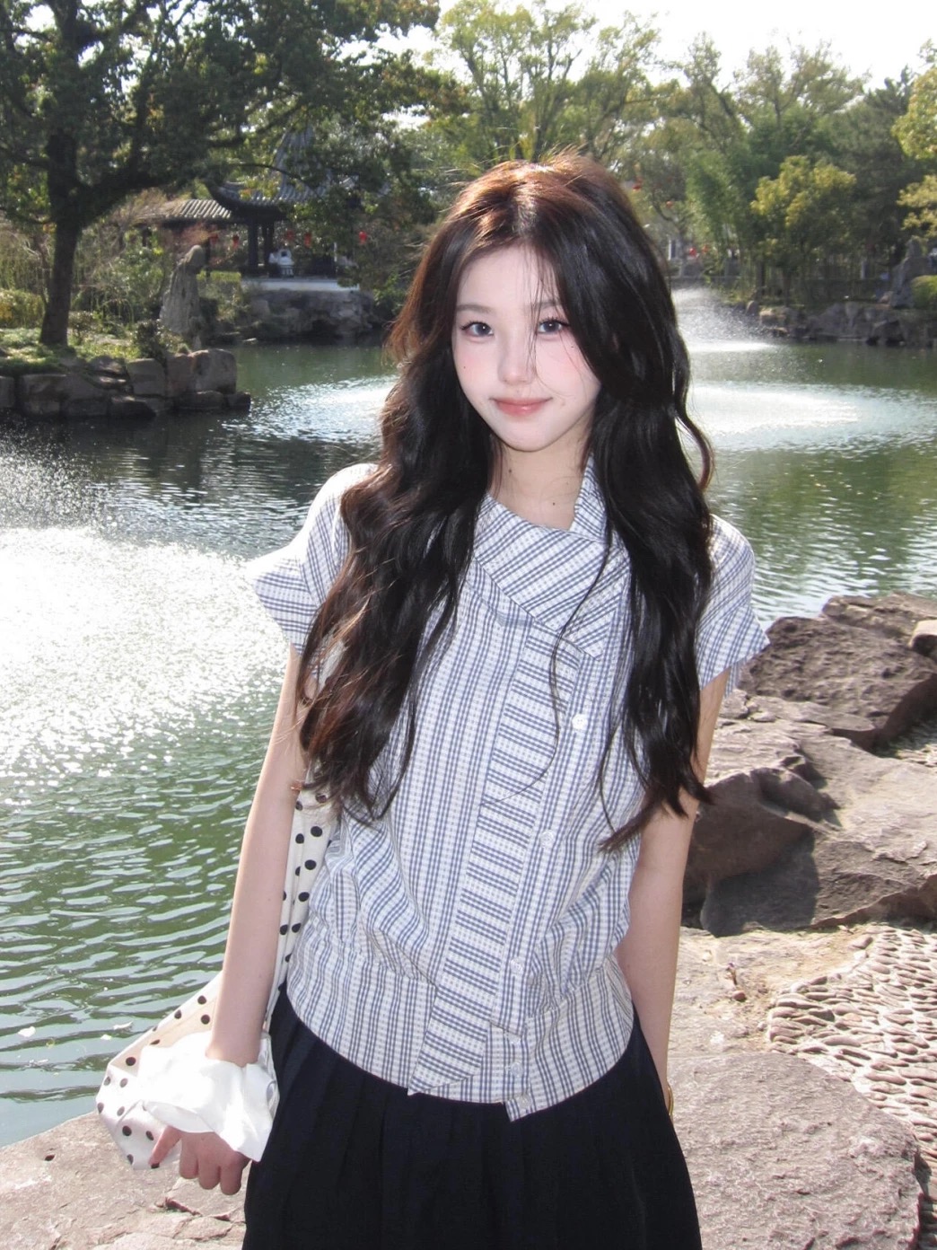 고급 센스 불규칙 셔츠 반신 치마 세트 여성 2026 여름 새로운 세련된 캐주얼 출퇴근 투피스 세트