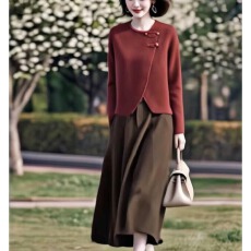 批发设计感<b class='q'>不规则</b>新中式盘扣针织衫上衣女2025春秋新款气质<b class='q'>半身裙</b>套装