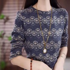 批发高级<b class='q'>时尚</b>减龄秋冬季新款长袖印花亮片打底小衫<b class='q'>妈妈装</b>修身显瘦上衣