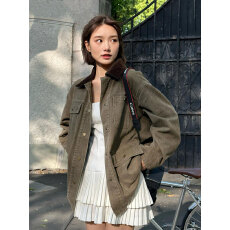 批发美式复古工装夹克外套女春季2026新款翻领巴恩风无性别百搭棒球服