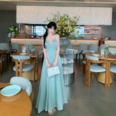批发实拍 2026年法式千金风网纱拼接<b class='q'>连衣裙</b>女收腰大摆长裙度假礼服裙