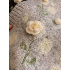 批发秋冬季新款韩系<b class='q'>甜美</b>立体花朵针织马甲女宽松慵懒风时尚叠穿背心潮