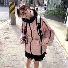 批发小兔印花连帽冲锋衣撞色<b class='q'>甜美</b>外套女春秋款宽松线条拼接夹克上衣女