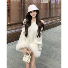 批发法式新年战袍斜肩长袖针织衫女冬季新款千金感毛绒绒宽松<b class='q'>显瘦</b>上衣