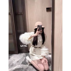 批发时尚性感毛毛拼接长袖针织连衣<b class='q'>裙</b>宽松显瘦洋气减龄长款毛衣打底<b class='q'>裙</b>