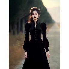 批发秋冬法式赫本风洋气<b class='q'>长裙</b>高级感独特超好看正式场合黑色丝绒<b class='q'>连衣裙</b>