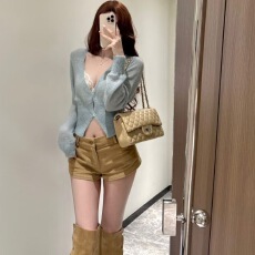 批发卡其色灯芯绒短裤女秋<b class='q'>冬</b>外穿a字阔腿靴裤小个子高腰修身包臀热裤