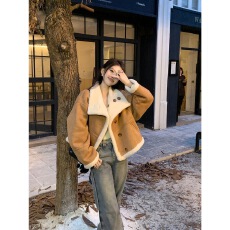 批发麂皮绒翻领拼接长袖外套女2024冬季新款复古风加厚保暖短款上衣潮