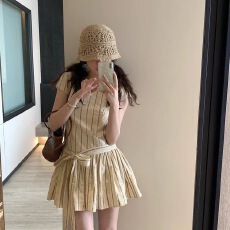 批发芝士圆领新款蝴蝶结夏季<b class='q'>条纹</b>绑带低腰设计收腰甜美清新<b class='q'>短裙</b>连衣裙