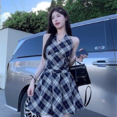 批发黑白格子领挂系带连衣裙夏季2026新款辣妹显瘦收腰百褶短裙