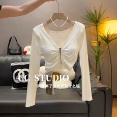 批发纯欲辣妹性感v领短款上衣女秋冬红色长袖t恤打底衫内搭巨好看绝美