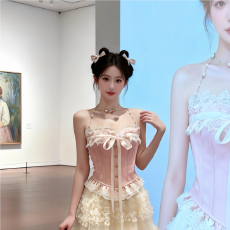 批发千金感穿搭独特漂亮小套装抹胸粉色上衣蛋糕蓬蓬裙超好看两件套春